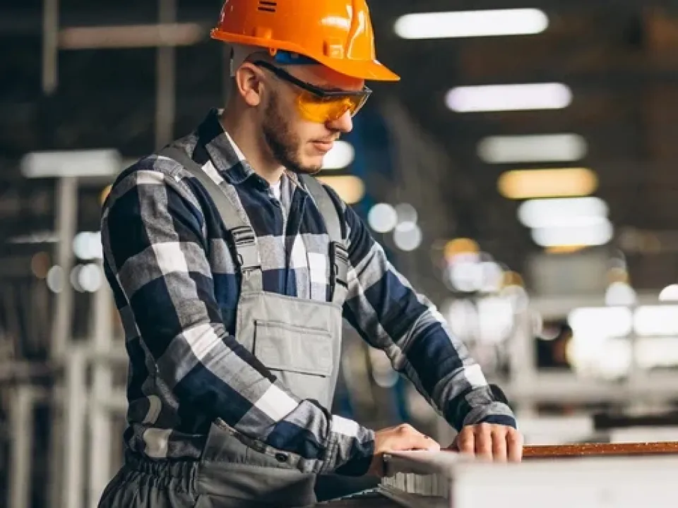 Woodworking technician