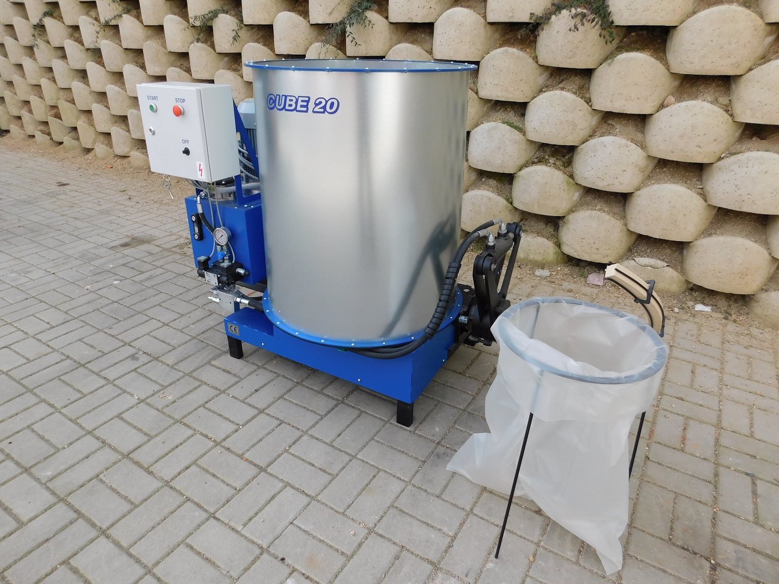 Falach 20 Briquette Machine - Image 2