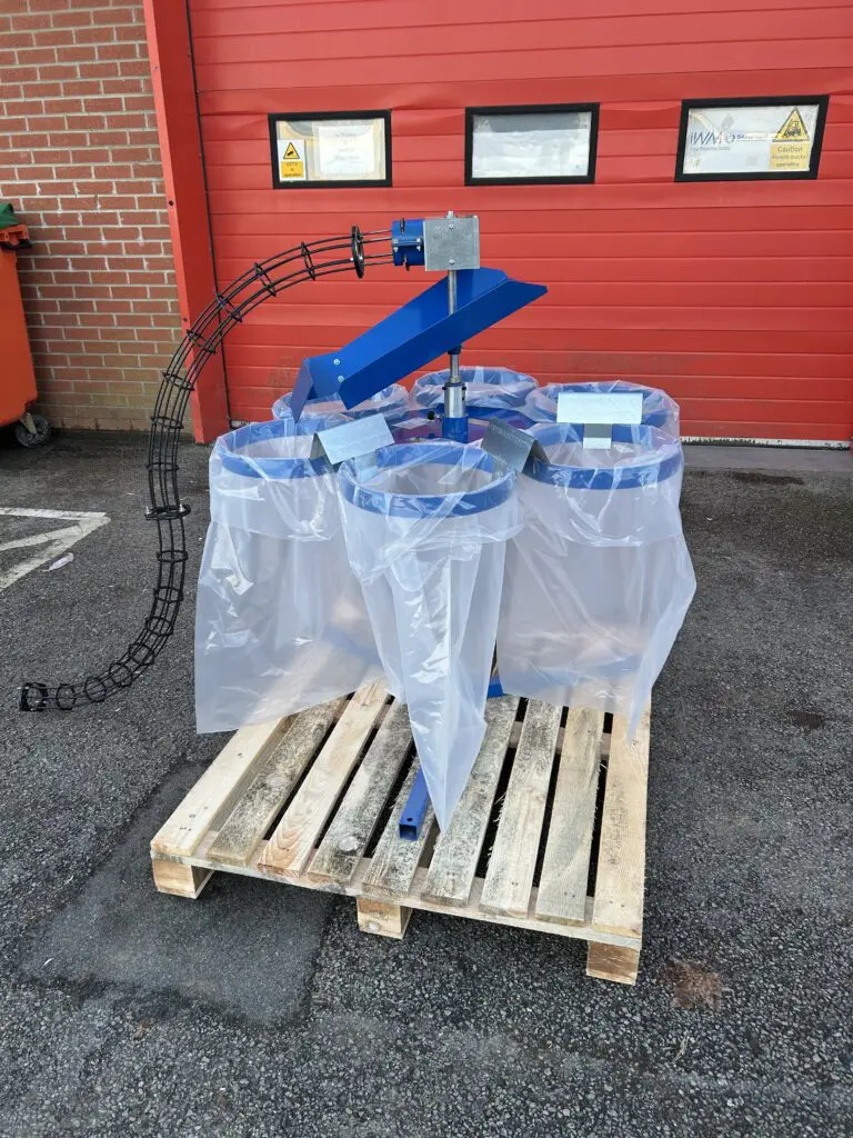 IWM Six Bag Carousel Unit with Top Loading - Image 4