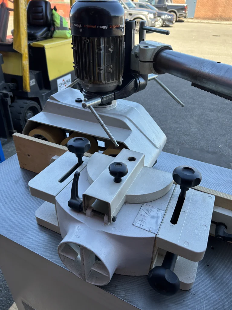 Used Mini Max T45 Spindle Moulder with Power Feed - Image 4
