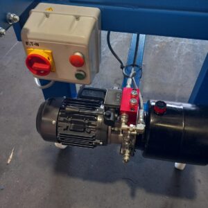 IWM 4 Piston Hydraulic Stair Cramps - Image 6